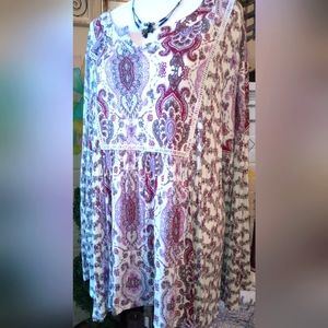 Women's plus Size Symmetry Top